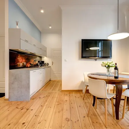 Dom & House - Station Apartament *