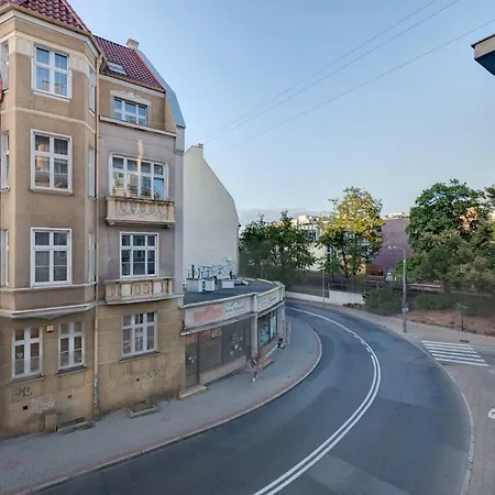 Dom & House - Station Apartment
